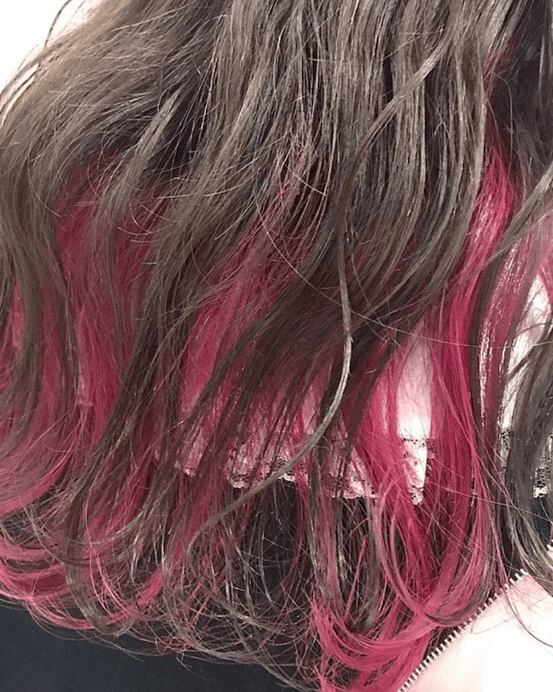 ピンク髪のカバーはグレージュで！
